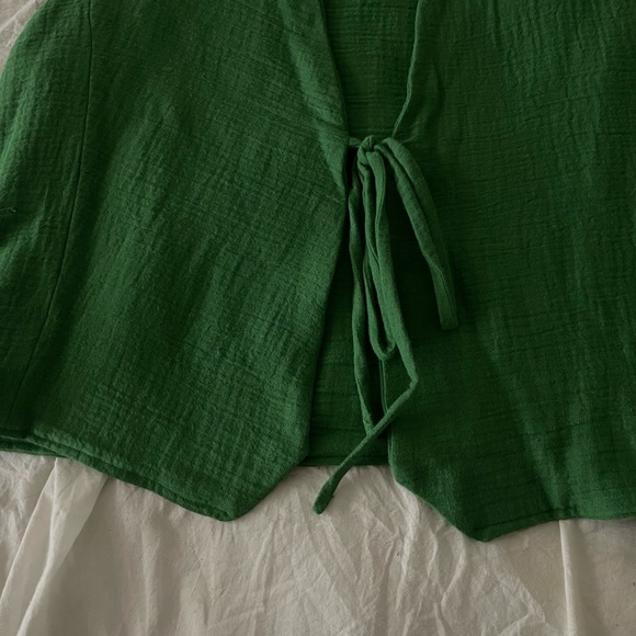 Green Sleeveless Women's Tie Top - Picture 5 of 5